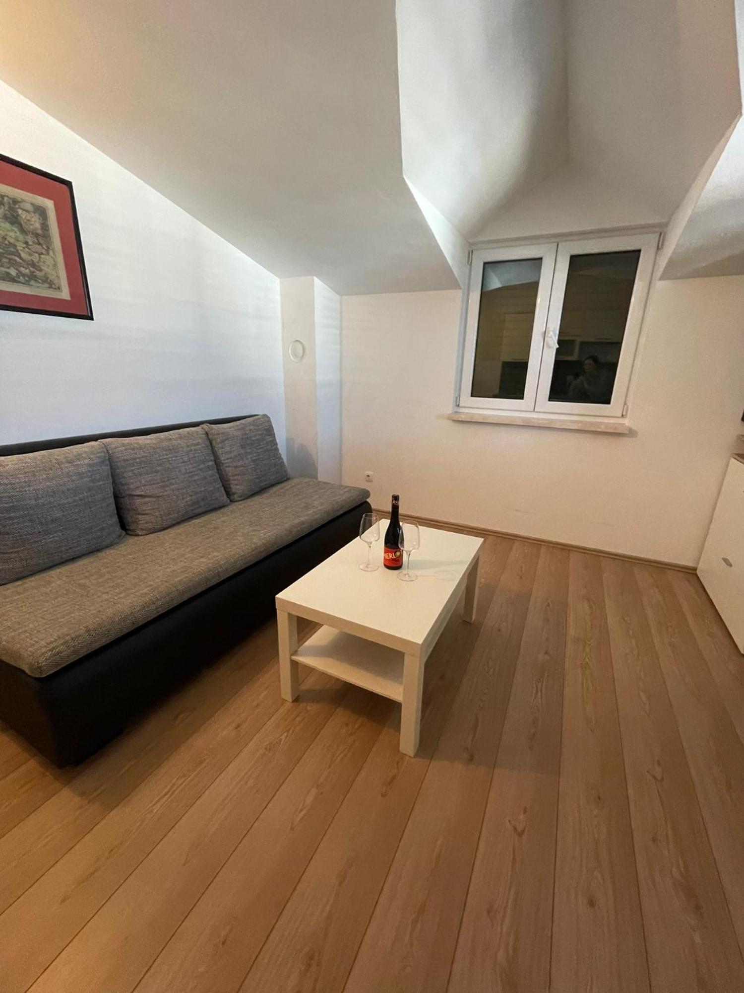 Apartament Gavric *